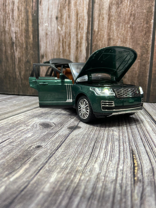 Royal Range Rover - Heritage Edition British Racing Green 1:32 Scale Die-Cast SUV Model | Pull-Back Action | Light & Music | Premium Collectible Toy Car