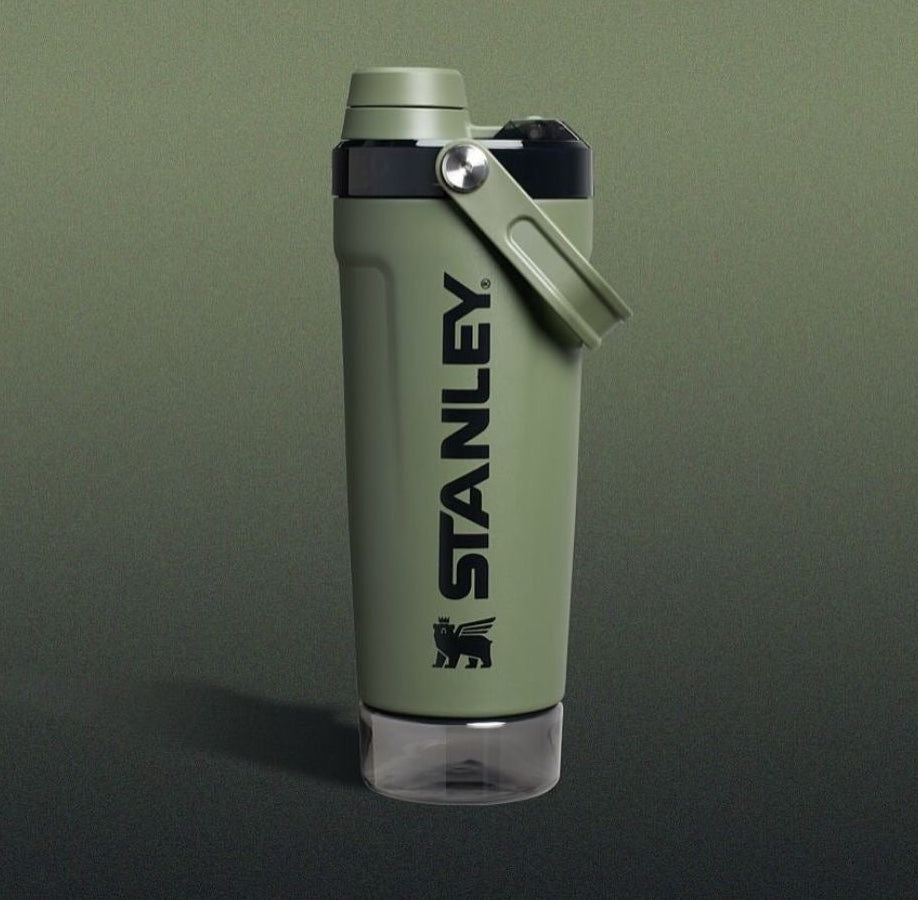 Stanly Activate Shaker Bottle 20 oz – Leakproof Protein Shaker with Handle