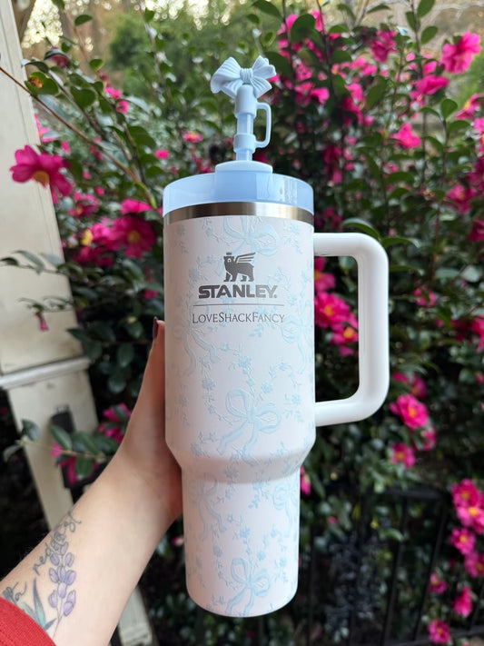 Stanly x LoveShckFancy Holiday Quencher 40 oz Bow Edition