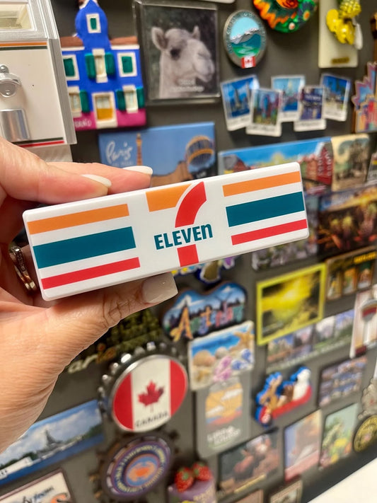 7 Eleven Thailand Light-Up Fridge Magnet –  [ Only light no music ]